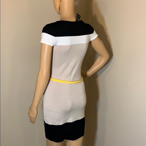 Bebe short sleeve tri color dress size medium - Picture 5 of 7